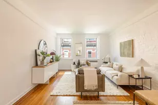 310 W 55th St, New York City, NY 10019 - Photo 2