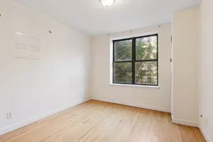 581 Academy St, New York City, NY 10034 - Photo 8