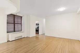 581 Academy St, New York City, NY 10034 - Photo 2