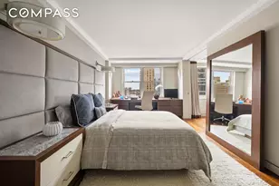 165 W 66th St, New York, NY 10023 - Photo 4