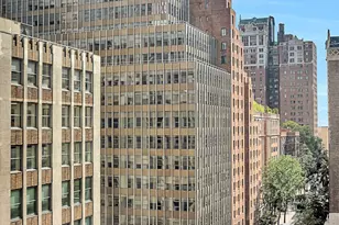 235 E 40th St, New York City, NY 10016 - Photo 10