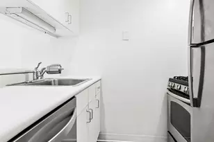 2250 Broadway, New York City, NY 10024 - Photo 8