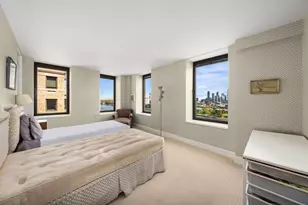 450 E 52nd St, New York City, NY 10022 - Photo 32