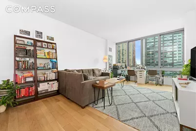 46-30 Center Boulevard #1106, New York City, NY 11109 - Photo 2