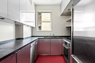 27 E 95th St, New York City, NY 10128 - Photo 2