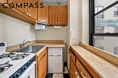 235 E 22nd Street #9M, New York City, NY 10010 - Photo 6