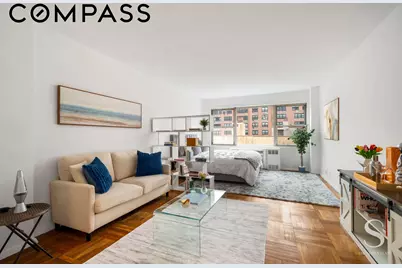 311 E 71st Street #8E, New York City, NY 10021 - Photo 2