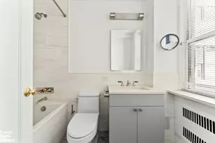 4 E 70th St, New York City, NY 10021 - Photo 6