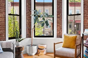 186 E 32nd St, New York City, NY 11226 - Photo 2