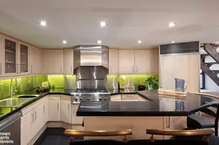 253 W 73rd St, New York City, NY 10023 - Photo 4