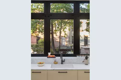 839 President Street, New York City, NY 11215 - Photo 8