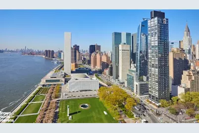 870 United Nations Plaza #31/32F, New York City, NY 10017 - Photo 24