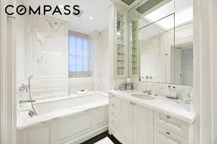 730 Park Ave, New York City, NY 10021 - Photo 16