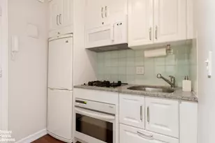 12 W 72nd St, New York City, NY 10023 - Photo 4