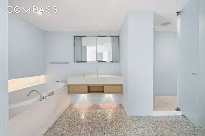 50 Gramercy Park N #15A, New York, NY 10010 - Photo 22