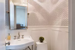 61 W 62nd St, New York City, NY 10023 - Photo 6