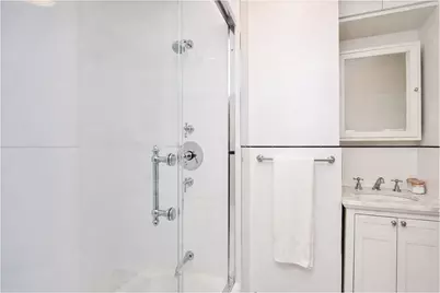 22 Grove Street #5C, New York City, NY 10014 - Photo 4