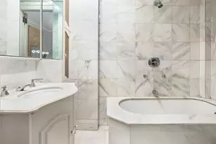 829 Park Ave, New York City, NY 10021 - Photo 8