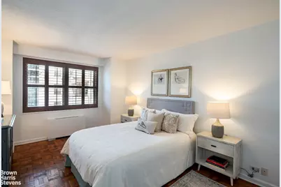 300 E 40th Street #20K, New York City, NY 10016 - Photo 2