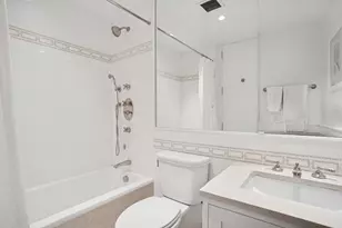 641 5th Ave, New York City, NY 10022 - Photo 8