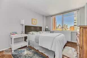 245 E 54th St, New York, NY 10022 - Photo 8