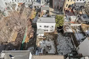 335 21st St, New York City, NY 11215 - Photo 8