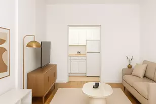 215 E 89th St, New York City, NY 10128 - Photo 2