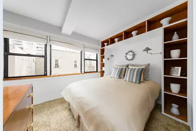 220 E 67th Street #7J, New York City, NY 10065 - Photo 4