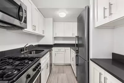 200 E 36th Street #UNIT17B, New York, NY 10016 - Photo 2