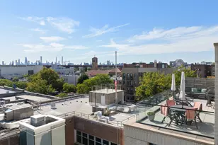 21-21 31st St, New York City, NY 11105 - Photo 6