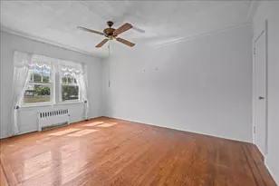 2373 Stuart St, New York City, NY 11229 - Photo 16