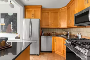 560 State St, New York City, NY 11217 - Photo 4