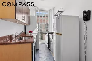 509 E 77th St, New York City, NY 10075 - Photo 4