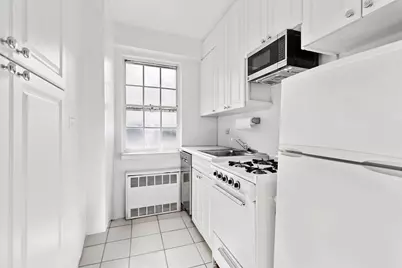 245 E 35th Street #4H, New York City, NY 10016 - Photo 4