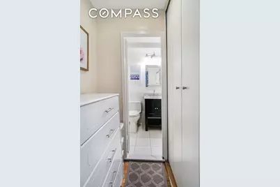 241 E 76th Street #2G, New York City, NY 10021 - Photo 6