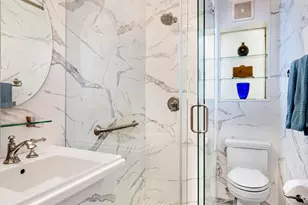 135 E 74th St, New York City, NY 10021 - Photo 6