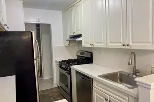 164-20 Highland Ave, New York City, NY 11432 - Photo 10