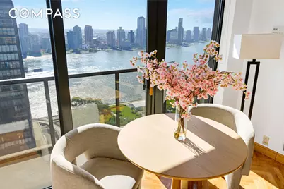 100 United Nations Plaza #38AE, New York, NY 10017 - Photo 1