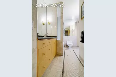 100 United Nations Plaza #38AE, New York, NY 10017 - Photo 16