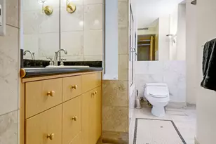 100 United Nations Plaza, New York, NY 10017 - Photo 16