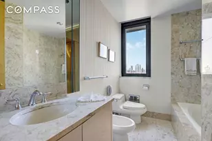 100 United Nations Plaza, New York, NY 10017 - Photo 20