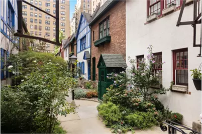 262 W 95th Street #2/3, New York City, NY 10025 - Photo 2