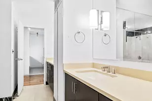 43 W 61st St, New York City, NY 10023 - Photo 6