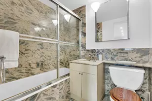 135 E 54th St, New York City, NY 10022 - Photo 18