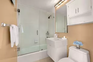 130 W 67th St, New York City, NY 10023 - Photo 12