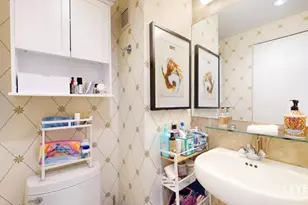 160 W 66th St, New York City, NY 10023 - Photo 10