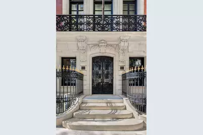2 E 82nd Street, New York City, NY 10028 - Photo 2