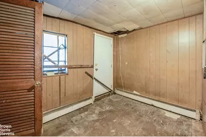 1010 E 230th Street, New York City, NY 10466 - Photo 12