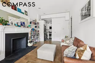 122 W 80th St, New York City, NY 10024 - Photo 2