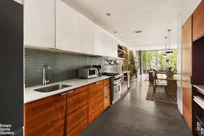 114 4th Place #2, New York City, NY 11231 - Photo 4